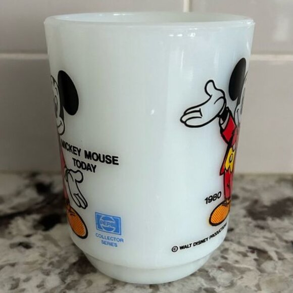 Vintage Mickey Mouse Milk Glass Mug 1980's Pepsi Collector Series - Picture 3 of 7